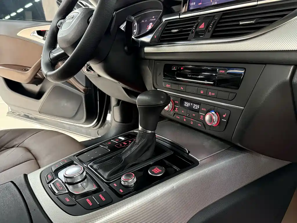 Audi A6L 2013 — фото 17