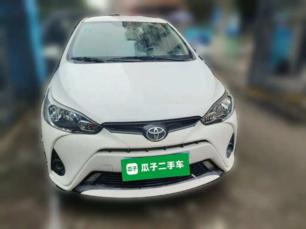 Toyota Yaris L 2017 — фото 24