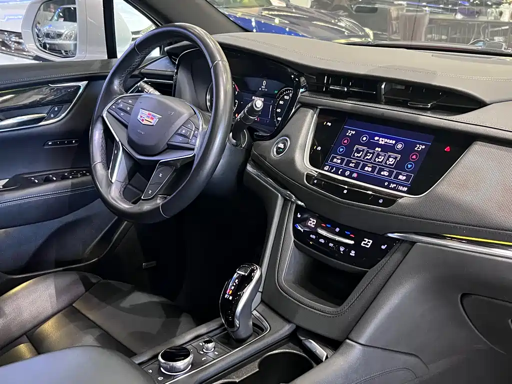 Cadillac XT5 2021 — фото 15