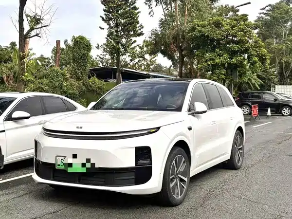 Li Auto L6 2024