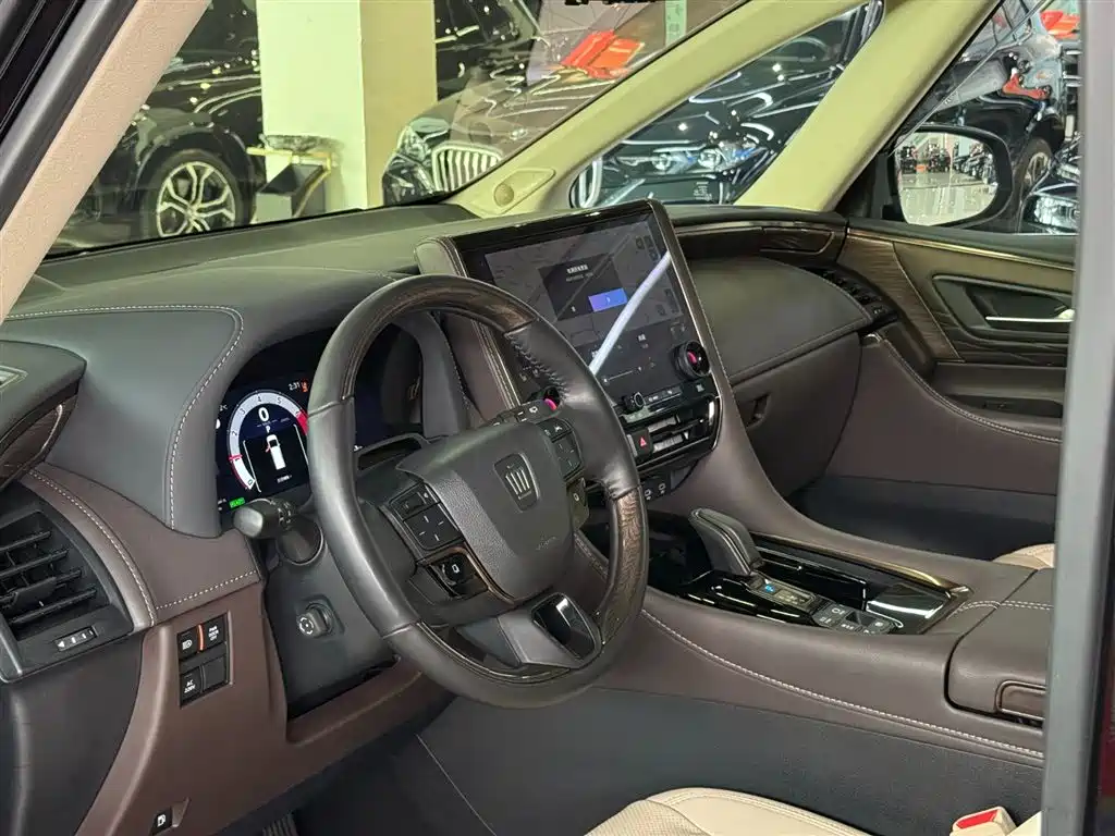 Toyota Vellfire 2025 — фото 12