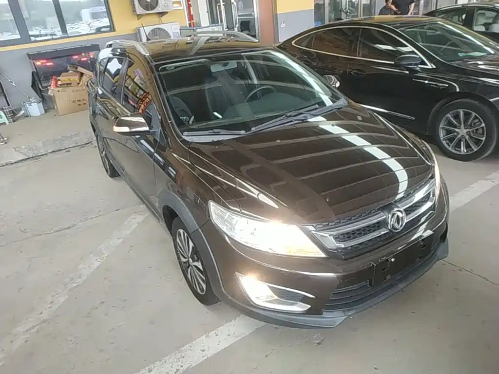 Dongfeng Aeolus AX3 2016 — фото 22