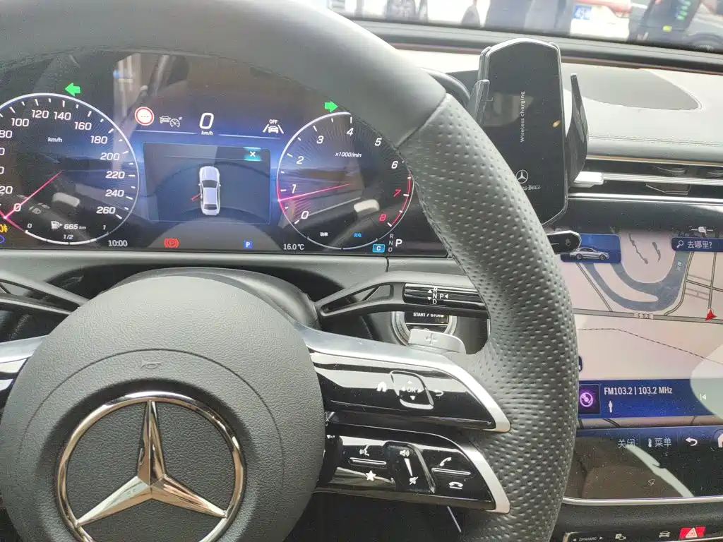 Mercedes-Benz E-Class 2024