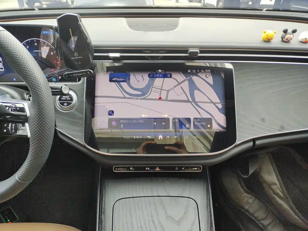 Mercedes-Benz E-Class 2024