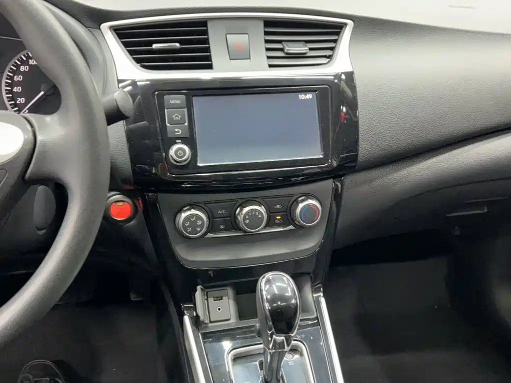 Nissan Sylphy 2017 — фото 13