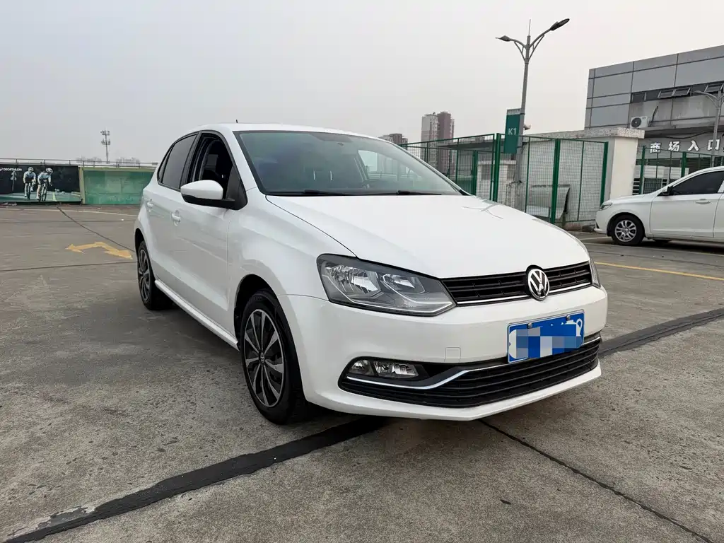Volkswagen Polo 2016