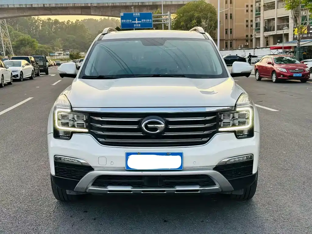 GAC Motor Trumpchi GS8 2017 — фото 2