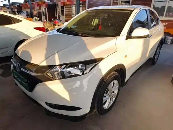 Honda Vezel 2015