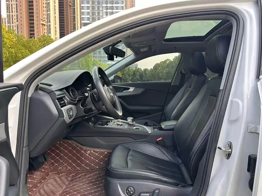 Audi A4L 2017