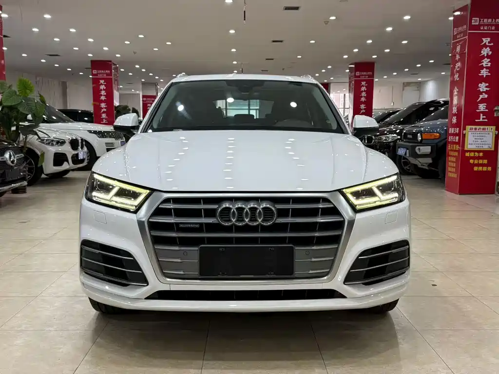 Audi Q5L 2019 — фото 2