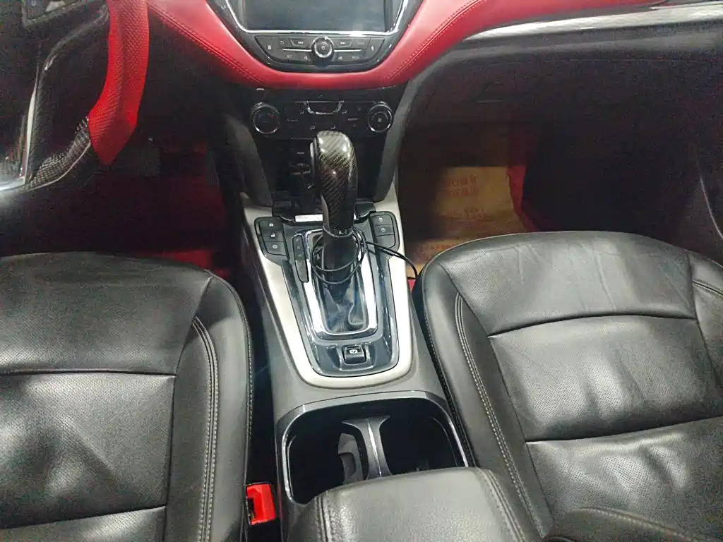 Chevrolet Malibu 2018 — фото 14
