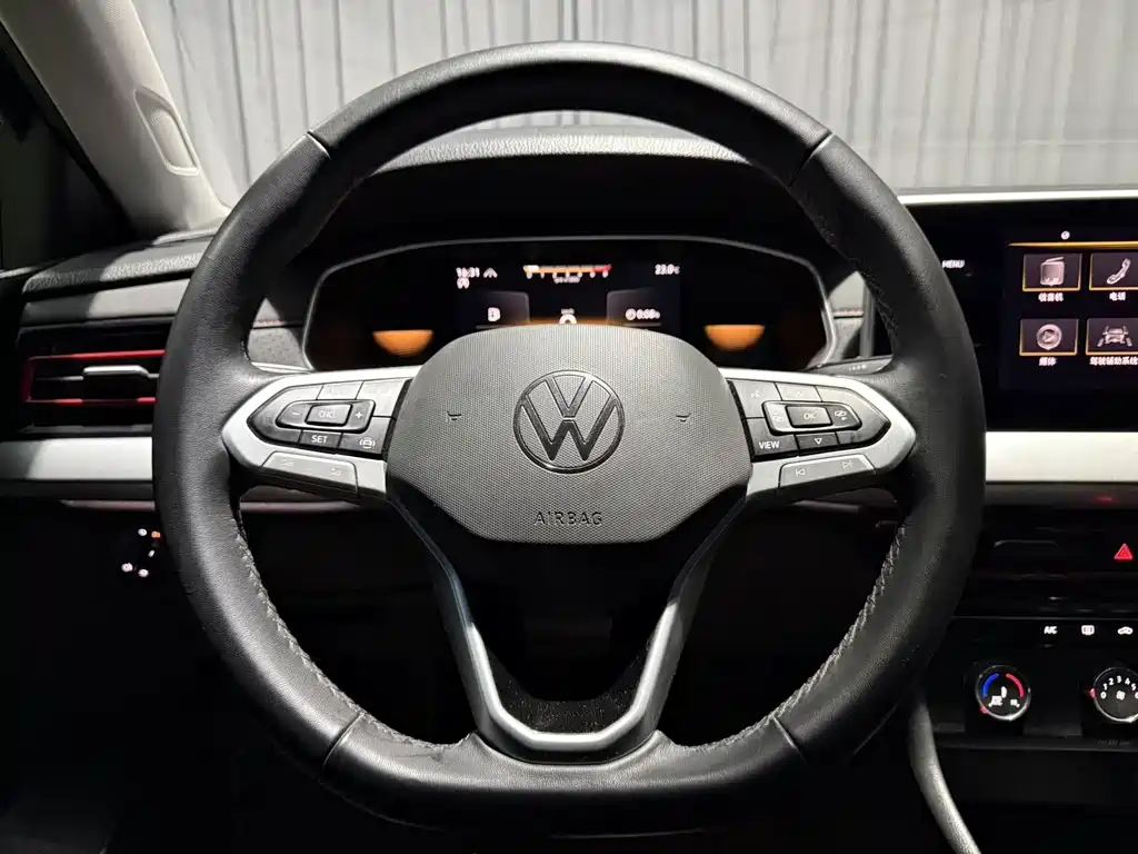Volkswagen Lavida 2022 — фото 11
