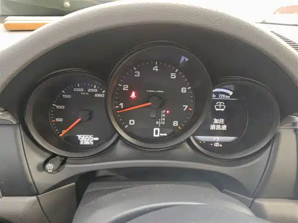 Porsche Macan 2016