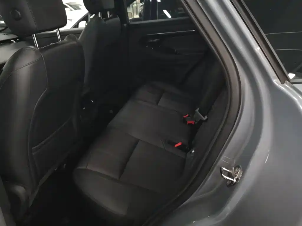 Land Rover Evoque 2021 — фото 14