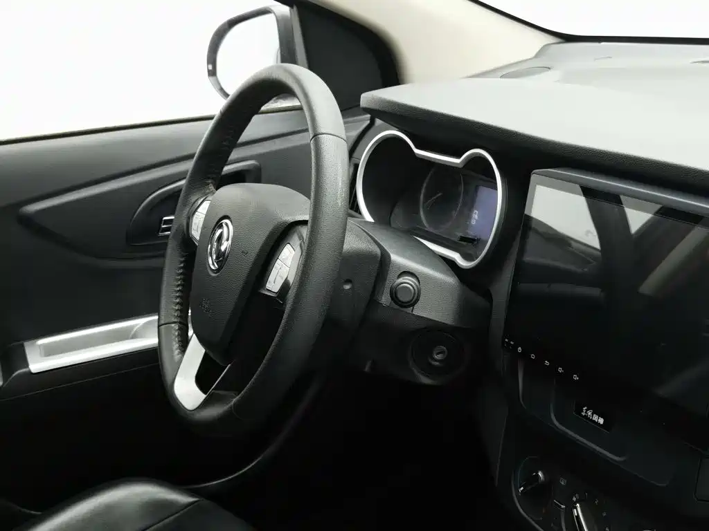 Dongfeng Fengshen AX3 2016 — фото 22