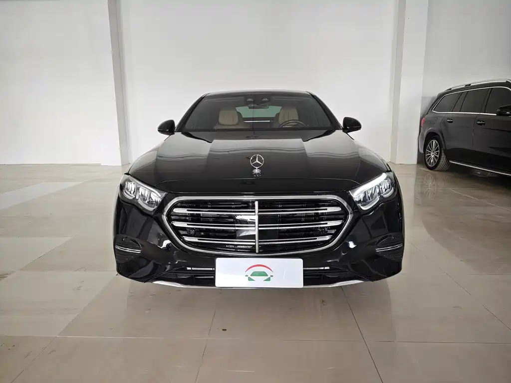 Mercedes-Benz E-Class 2024