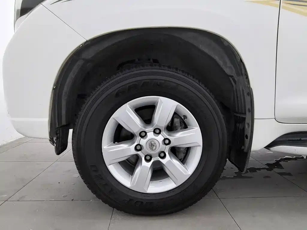 Toyota Prado 2016 — фото 17