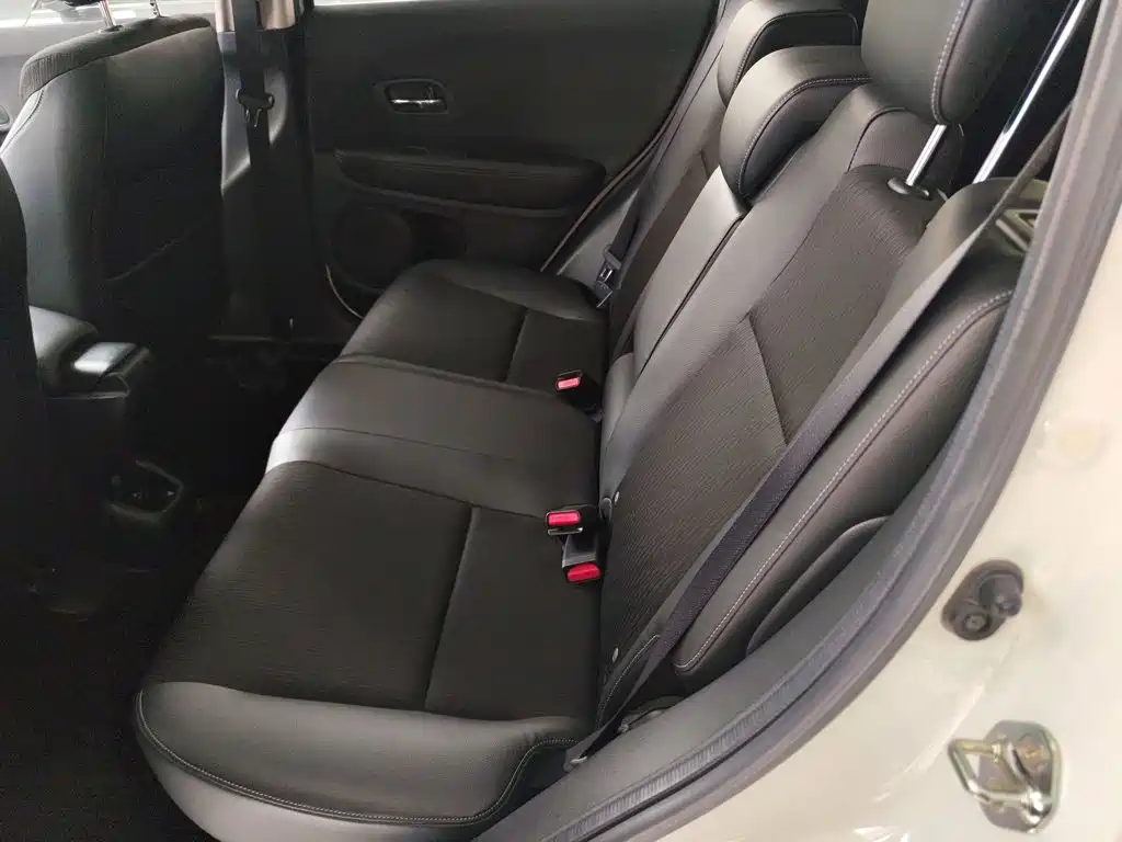 Honda Vezel 2020 — фото 13