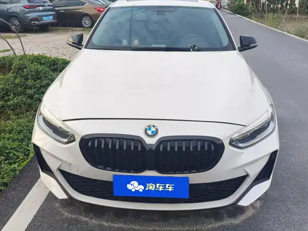 BMW 1 Series 2021