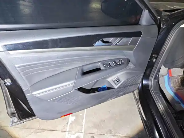 Volkswagen Passat 2021