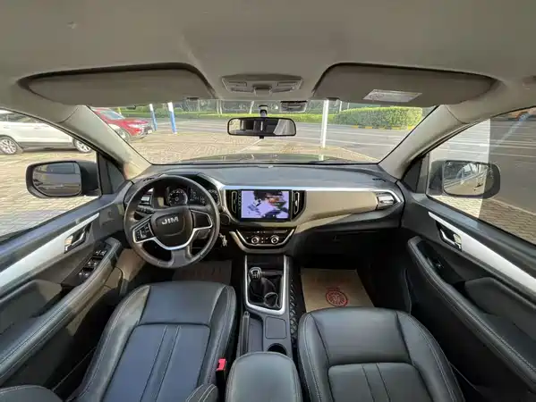 Isuzu RE-MAX Ruimai 2022
