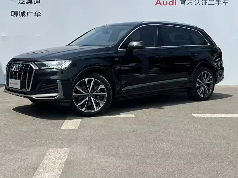 Audi Q7 2021 — фото 1