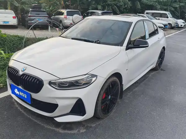 BMW 1 Series 2021