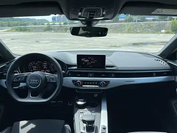 Audi A4 2020