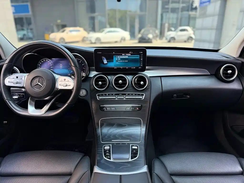 Mercedes-Benz C-Class 2021
