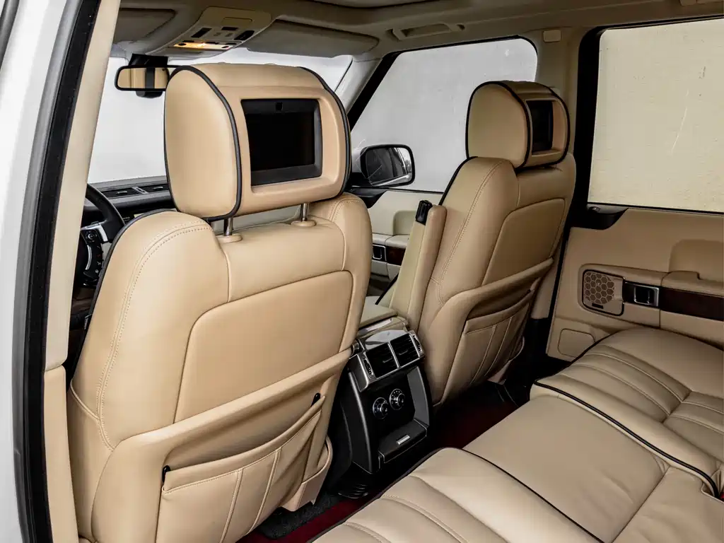 Land Rover Range Rover 2010 — фото 12