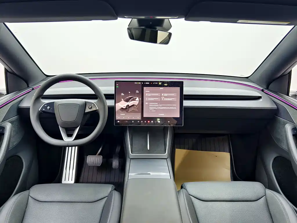Tesla Model Y L 2025 — фото 16