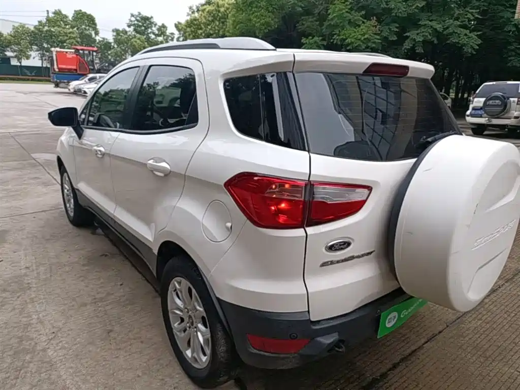 Ford Ecosport 2015 — фото 5