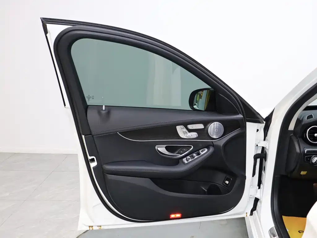 Mercedes-Benz C-Class 2021 — фото 13