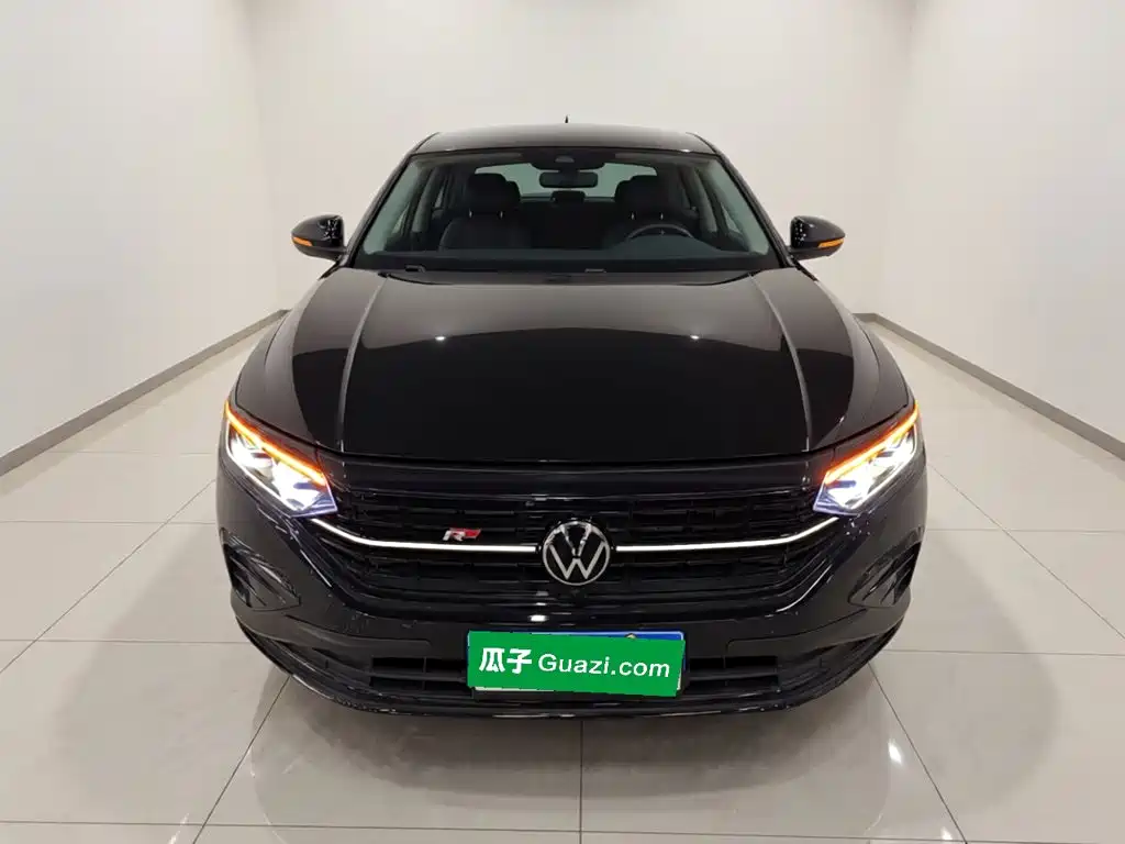 Volkswagen Passat 2023
