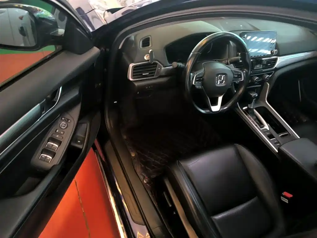 Honda Inspire 2020 — фото 16
