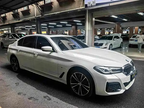 BMW 5 Series 2022