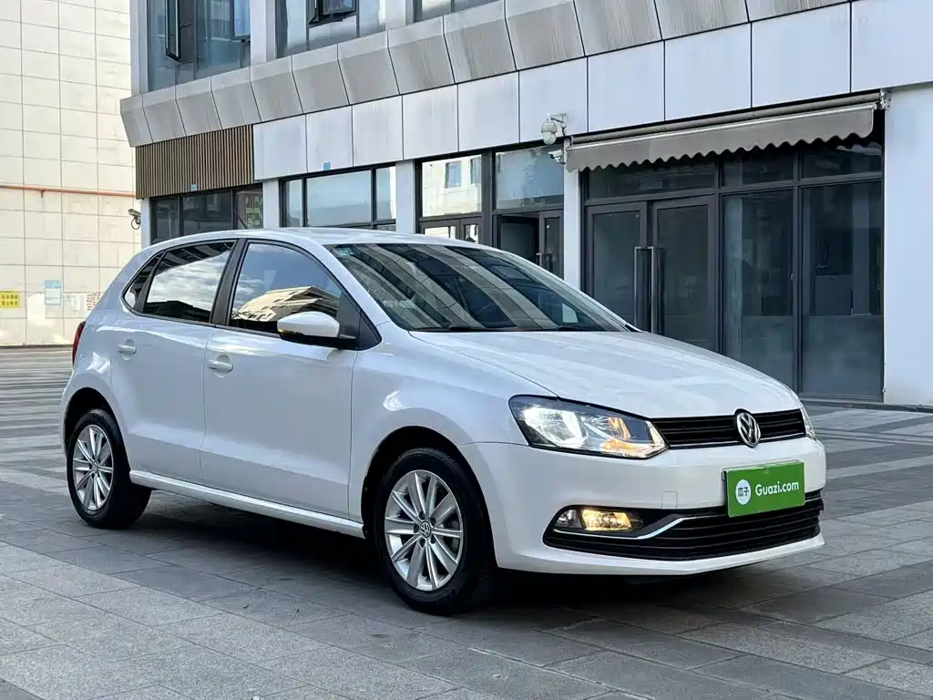 Volkswagen Polo 2016 — фото 22