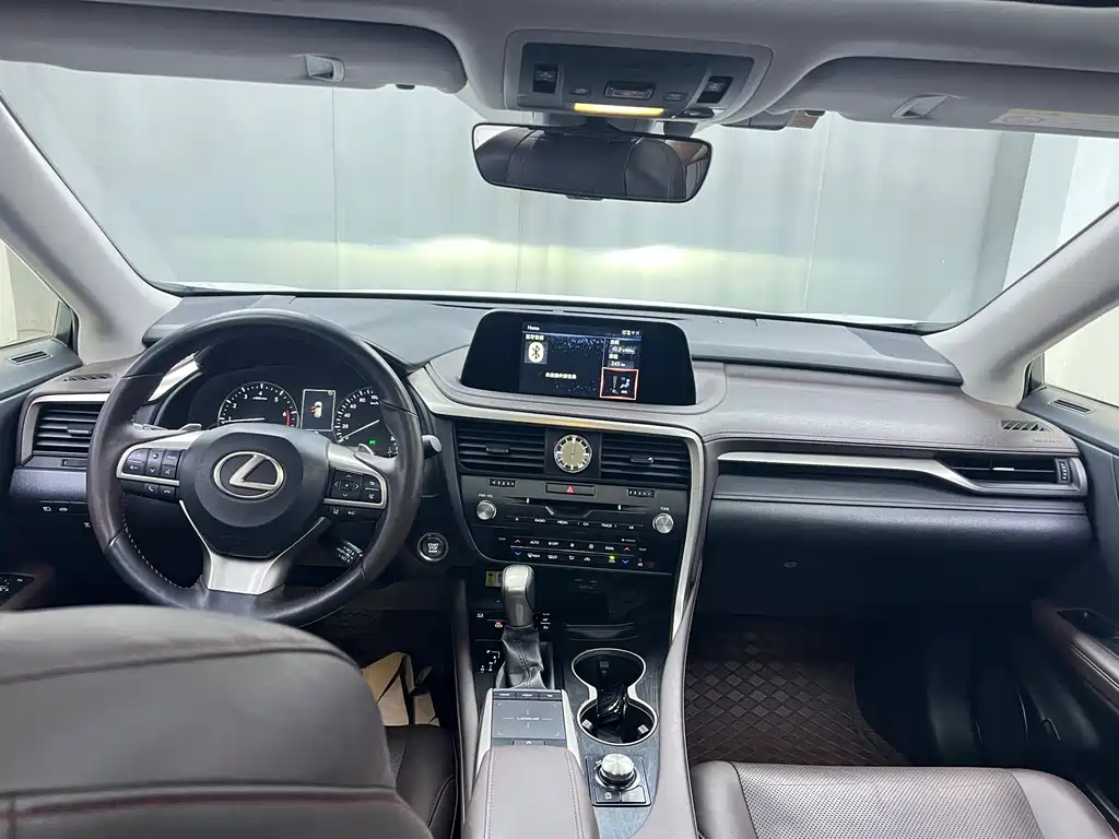 Lexus RX 2019 — фото 11