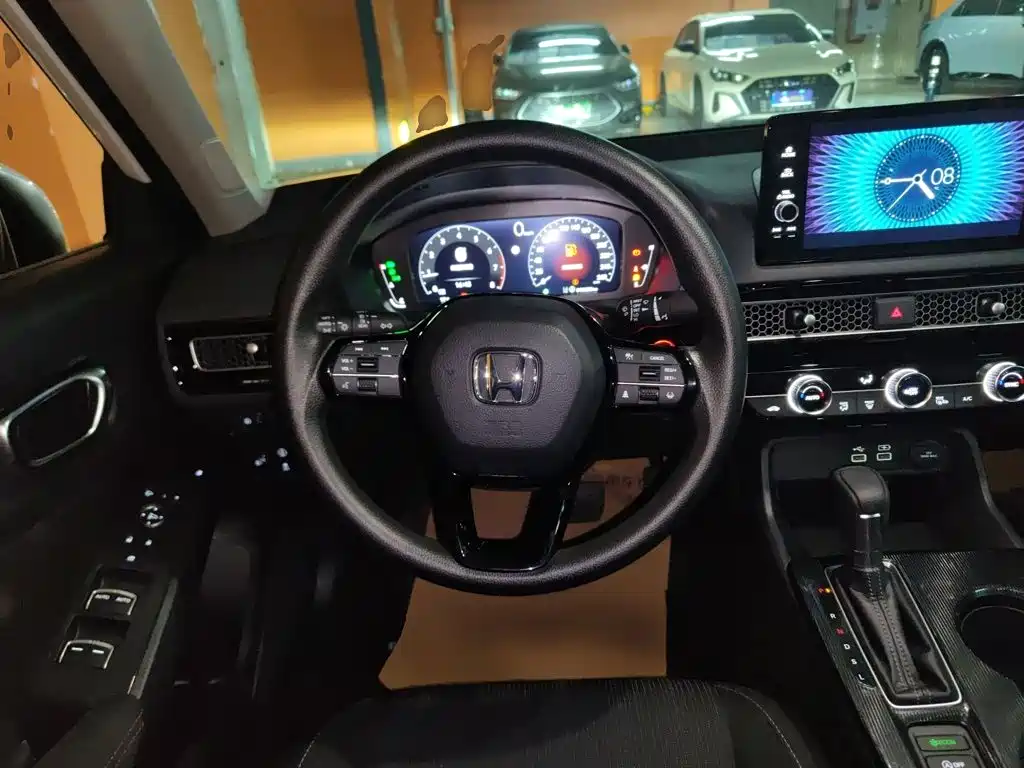 Honda Civic 2024 — фото 11