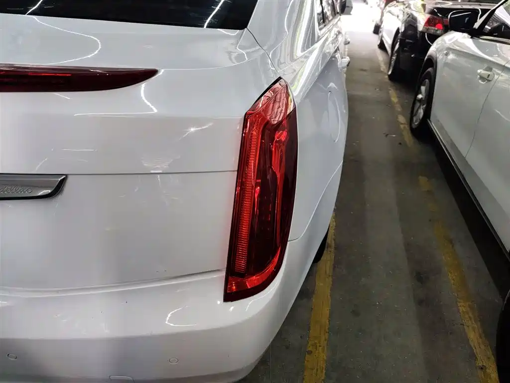 Cadillac XTS 2015 — фото 24