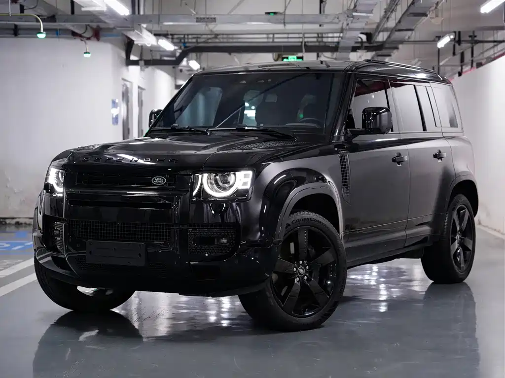 Land Rover Defender 2025 — фото 1