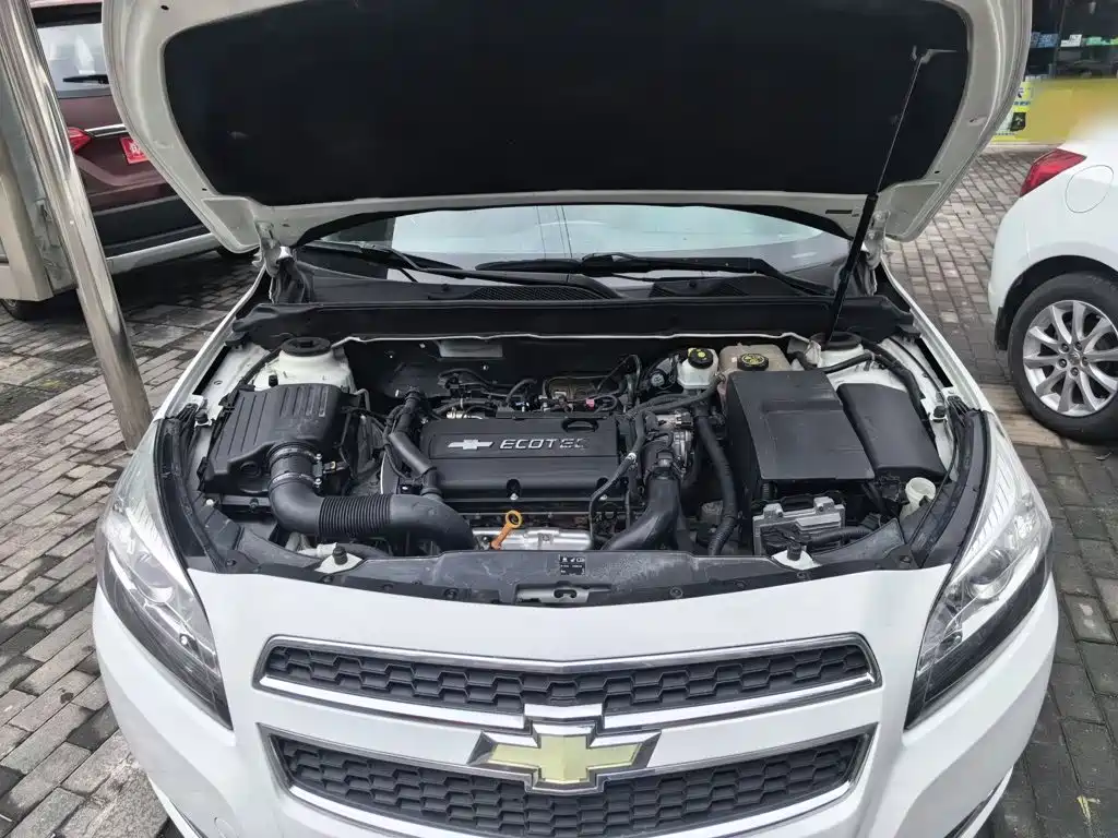 Chevrolet Malibu 2015 — фото 17