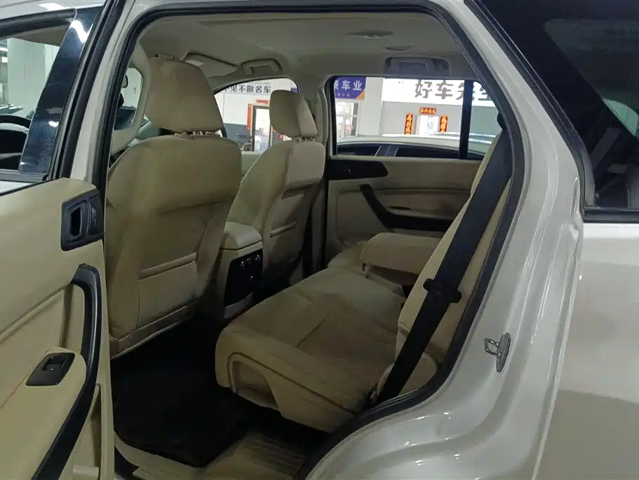 Ford Everest 2018 — фото 11
