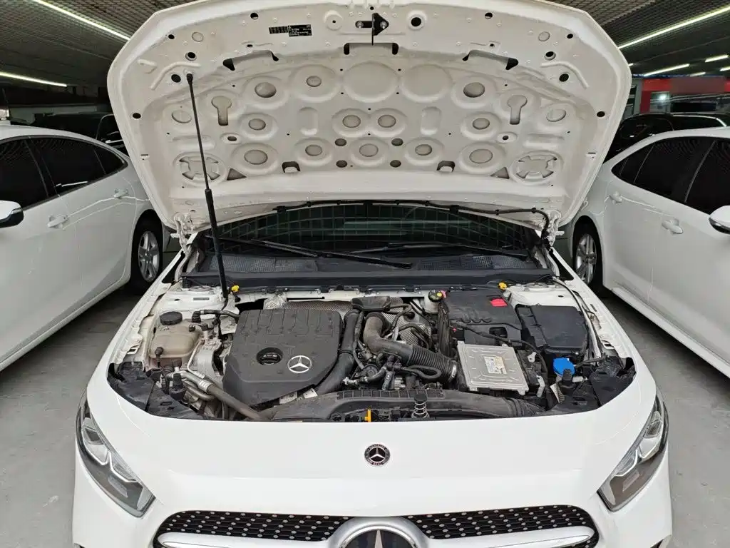 Mercedes-Benz A-Class 2021 — фото 20