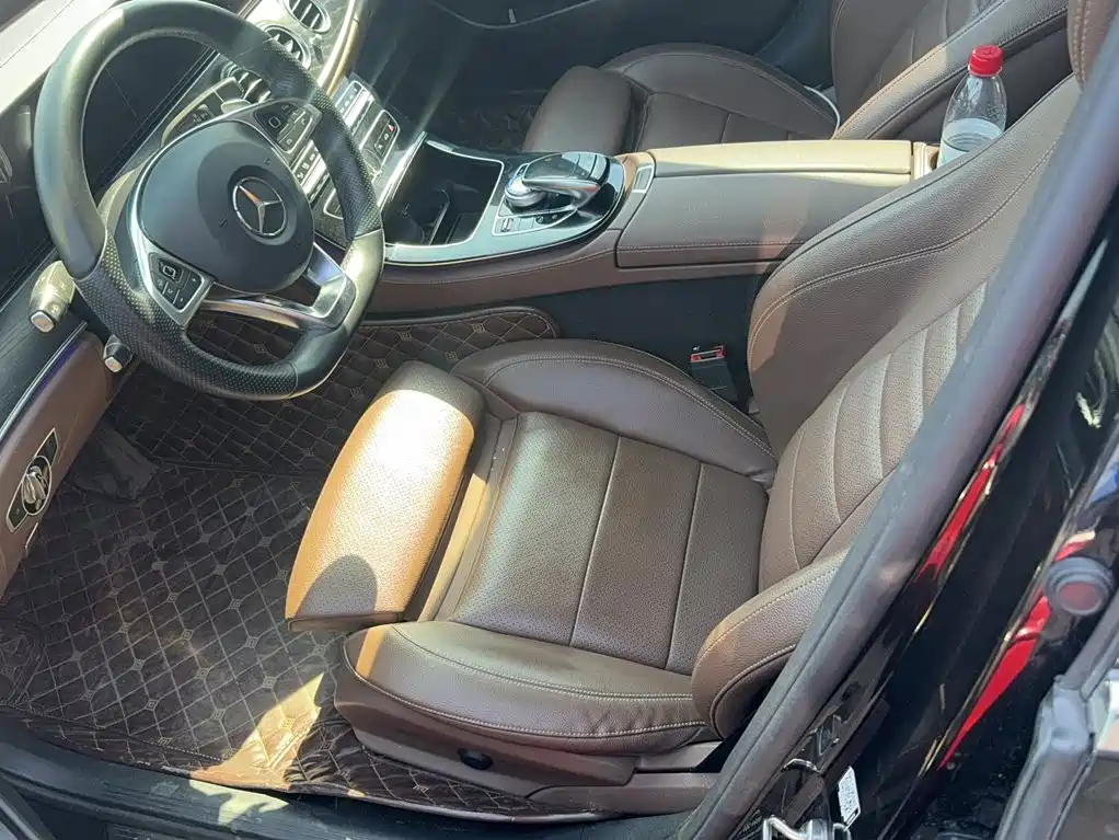 Mercedes-Benz E-Class 2017 — фото 11