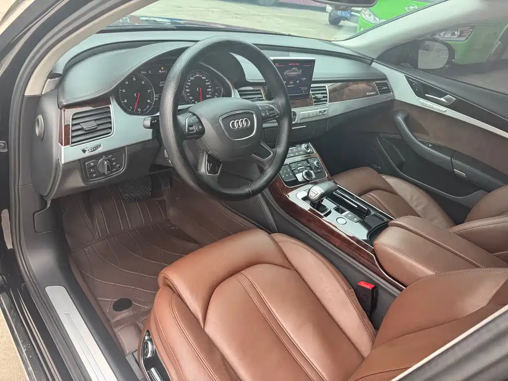 Audi A8 2014