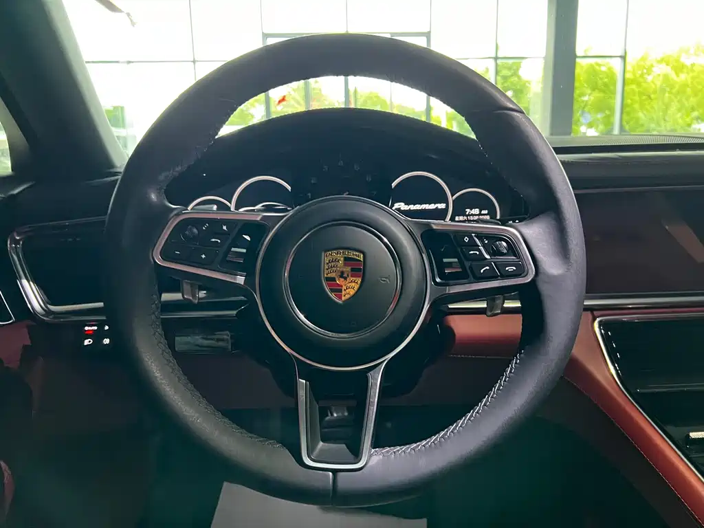 Porsche Panamera 2020 — фото 8