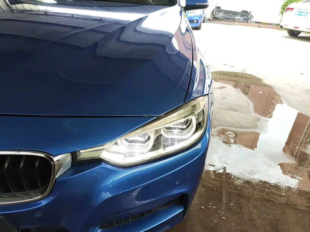 BMW 3 Series 2017 — фото 18