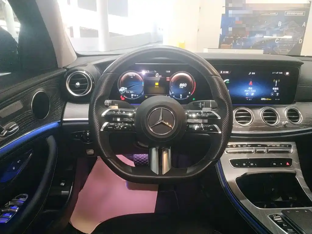 Mercedes-Benz E-Class 2021