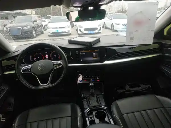 Volkswagen Passat 2023